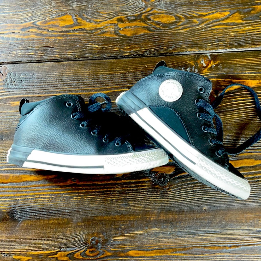 Converse Kids Tennis Shoes